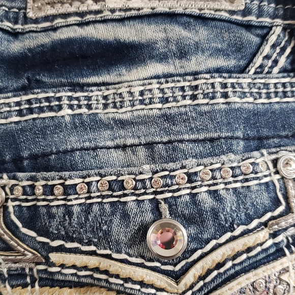 🌻 NWOT Rock Revivial Straight Leg - Picture 3 of 10